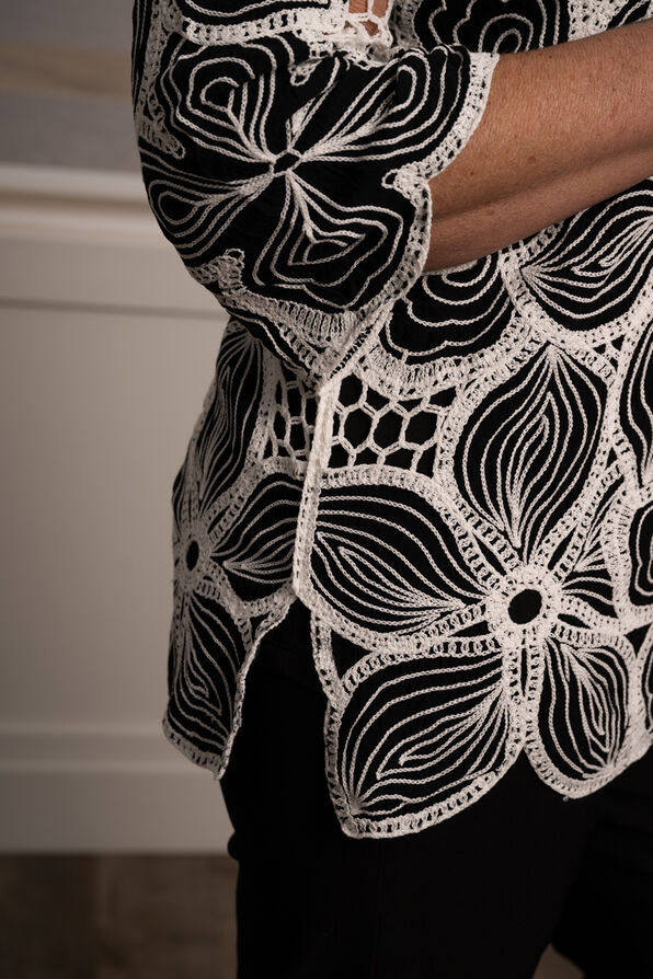 ¾ Sleeve Floral Crocheted Top, Black, original image number 2