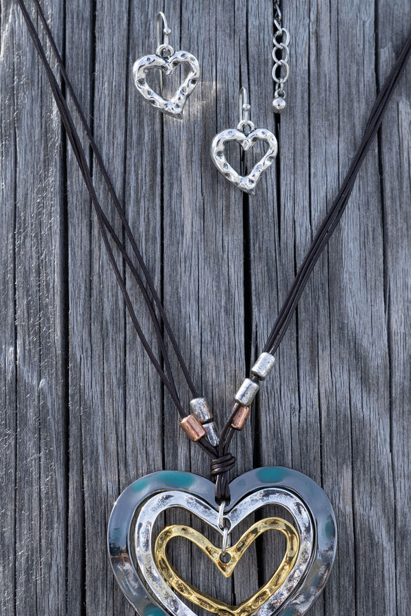 Hammered Heart Necklace Set, Multi, original image number 0
