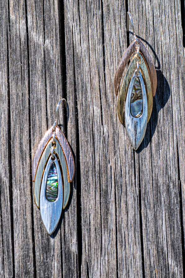 Abalone Inlay Feather Necklace Set, Multi, original image number 0