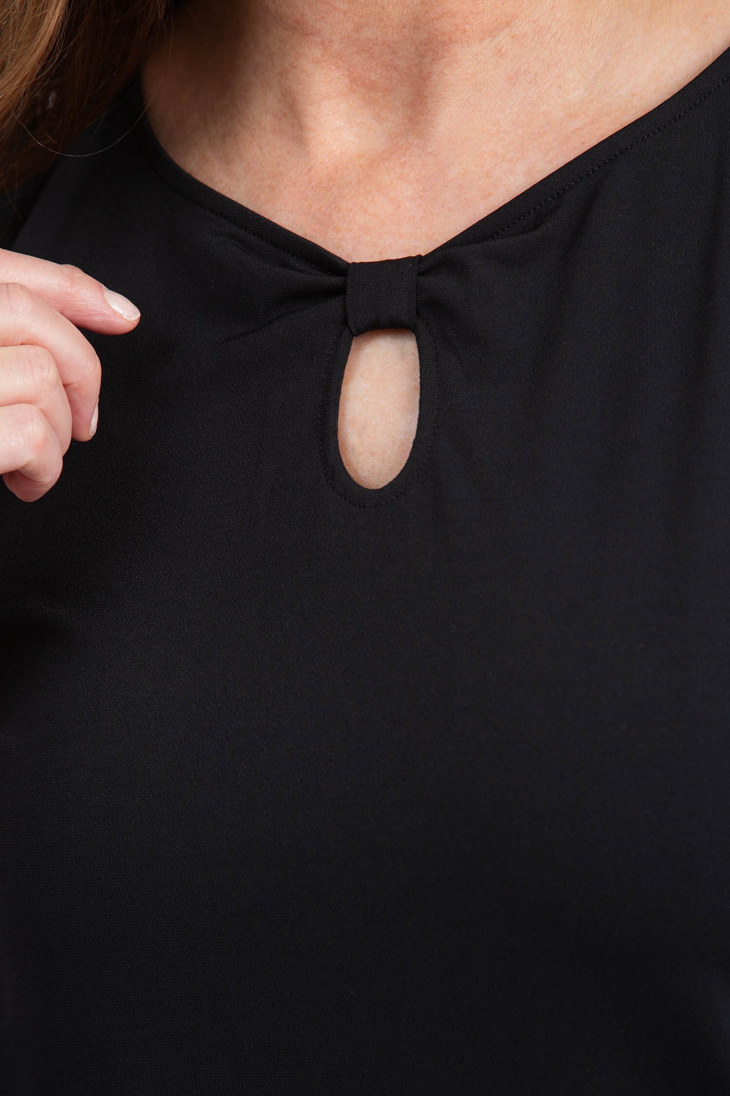 Keyhole Neckline Sleeveless Top Image 5