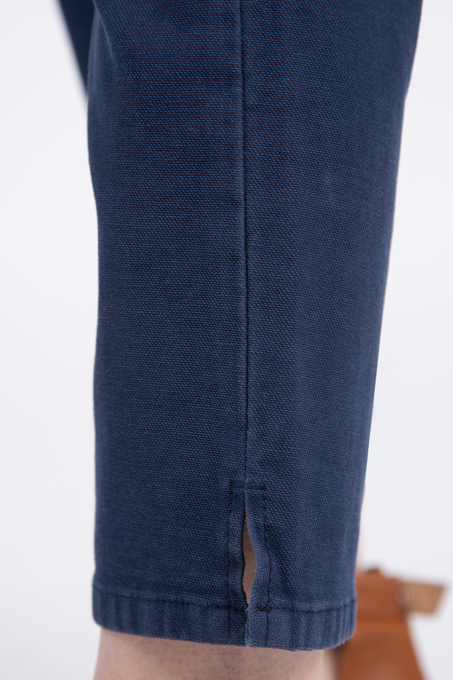 Pull-On Slit Cuff Capris Image 4