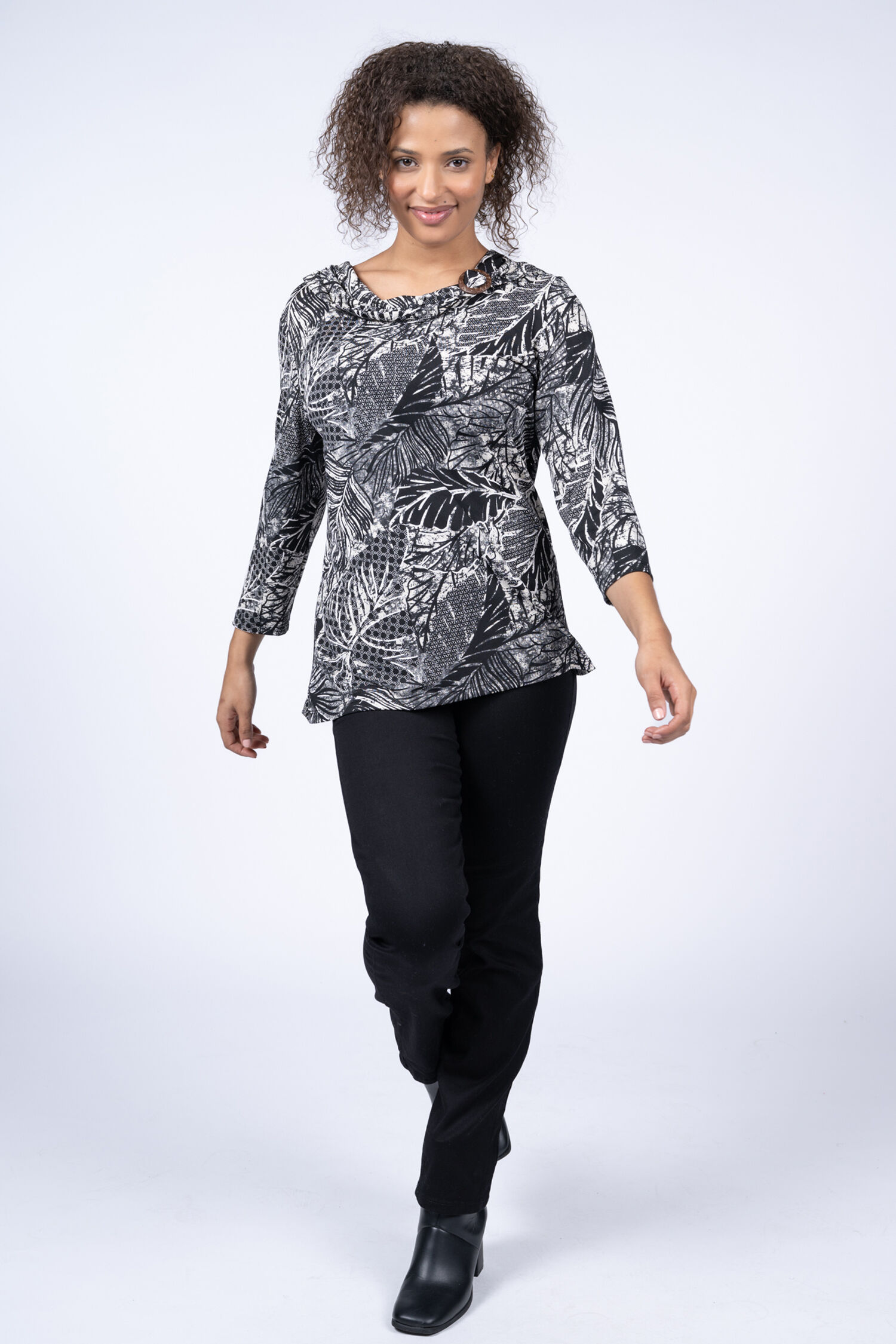 Coconut Buckle Tropical Print Top Image 3