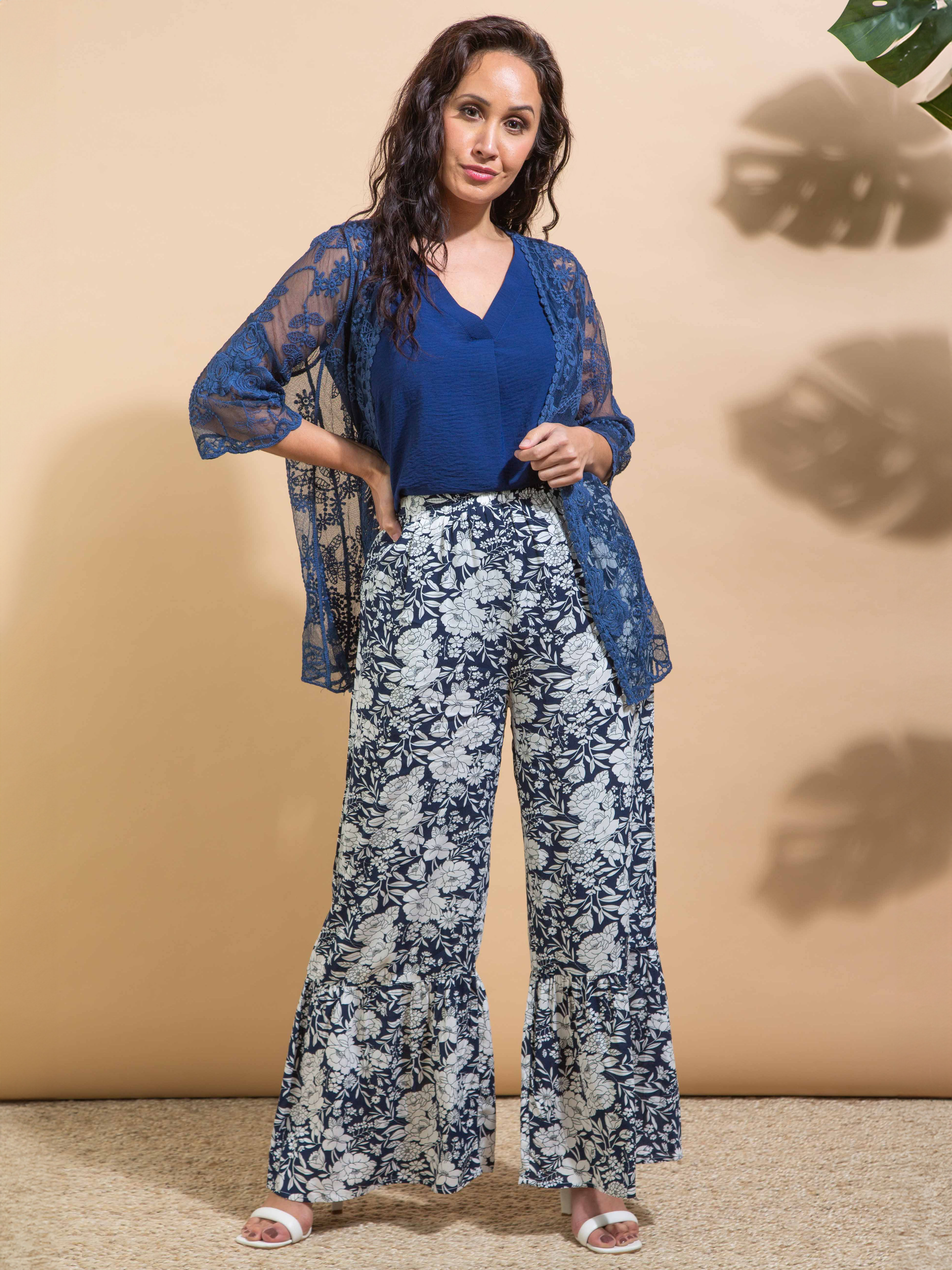 &frac34; Sleeve Lace Cardigan Image 1