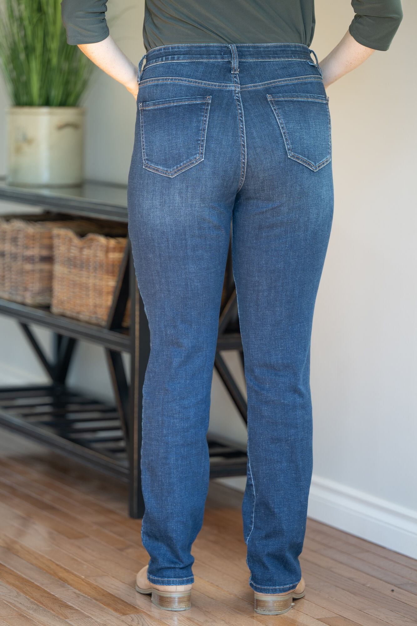 Straight Ruby Jag Jean Image 3