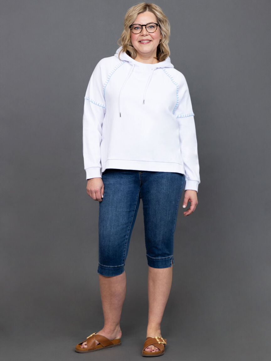 Audrey Comfort Stretch Pull-On Denim Capris  Image 1