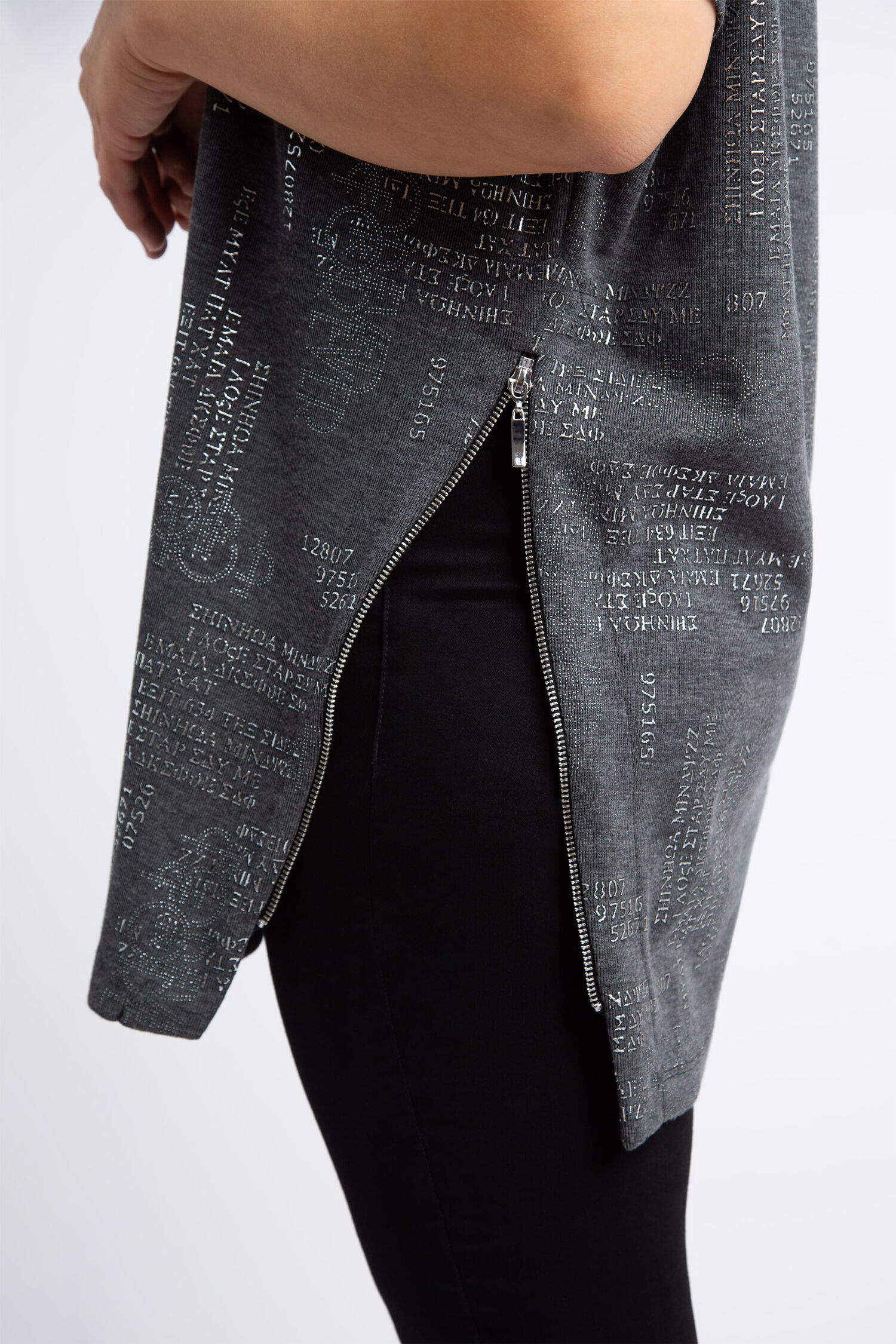 Embellished Side Zip Short Sleeve Top Image 4