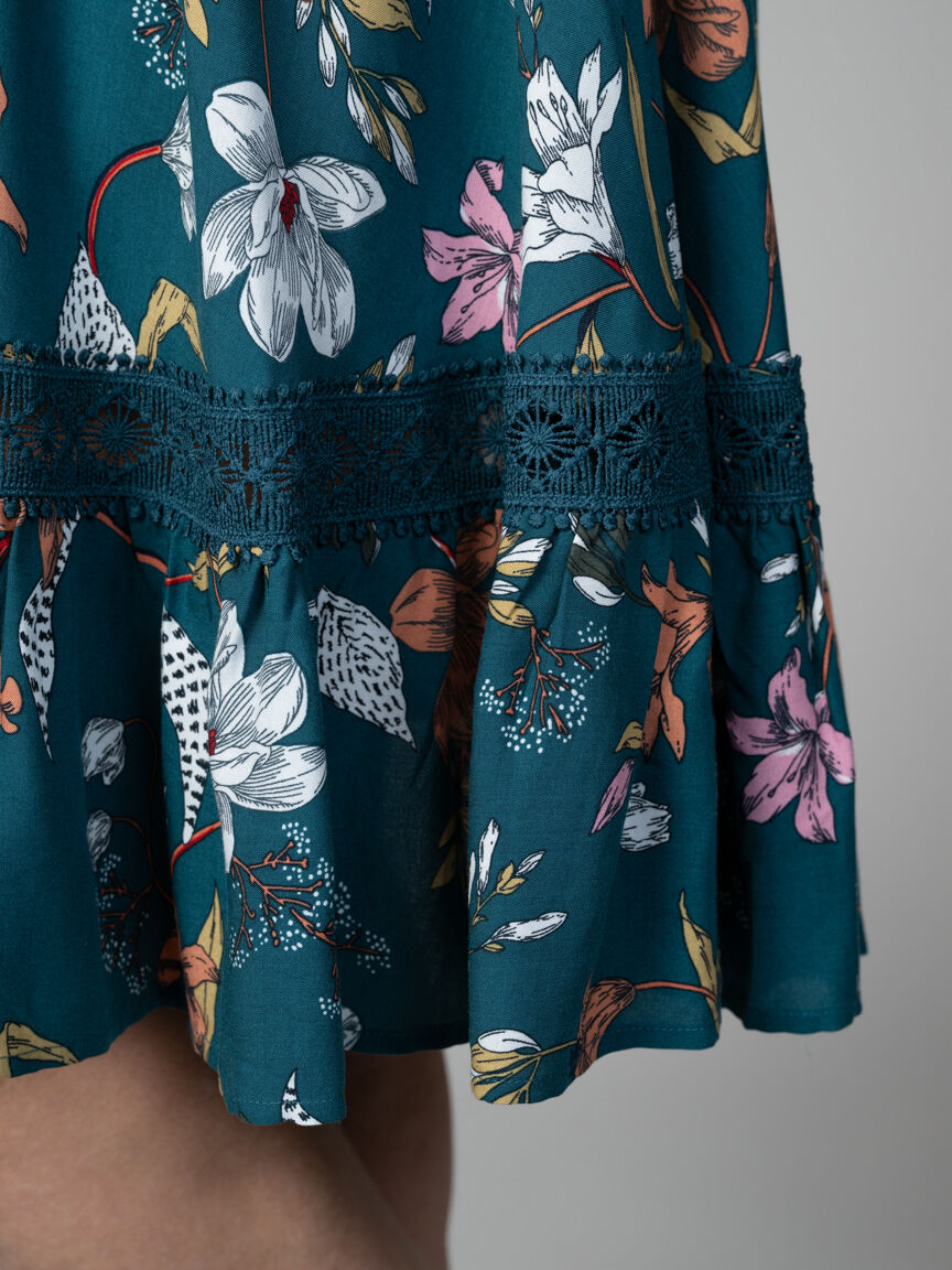 Short Sleeve Knee Length Dress With Smock Waist Image 3