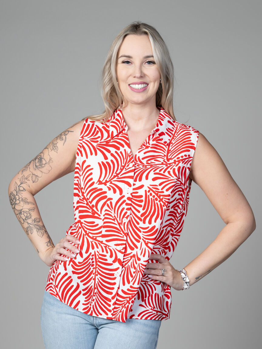 Sleeveless V-Neck Collared Top