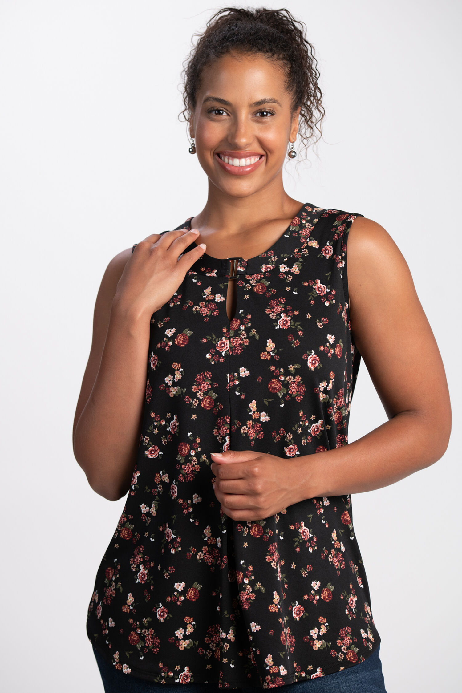 Sleeveless Keyhole Top  Image 4