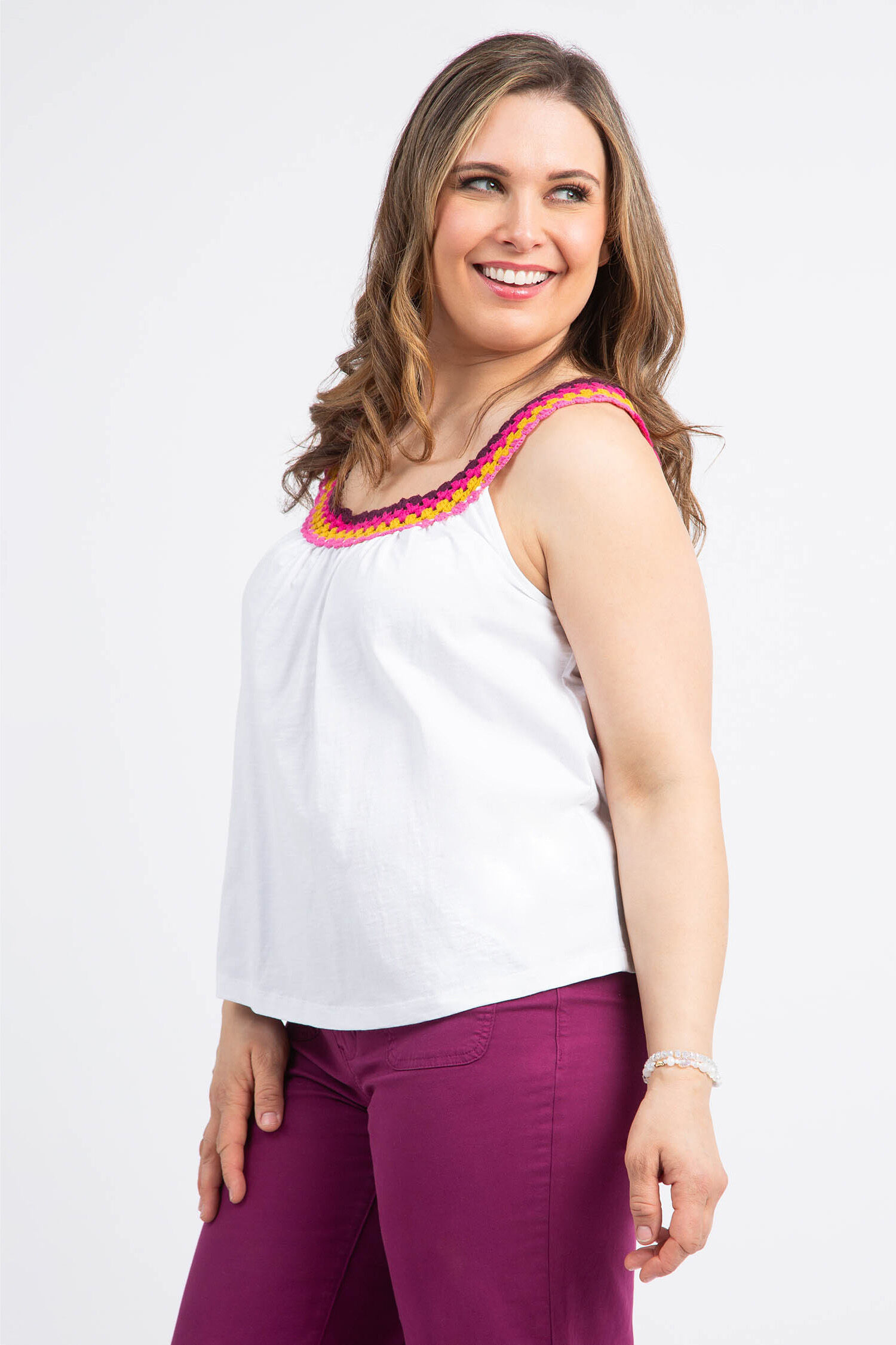 Crochet Neckline Sleeveless Top Image 3