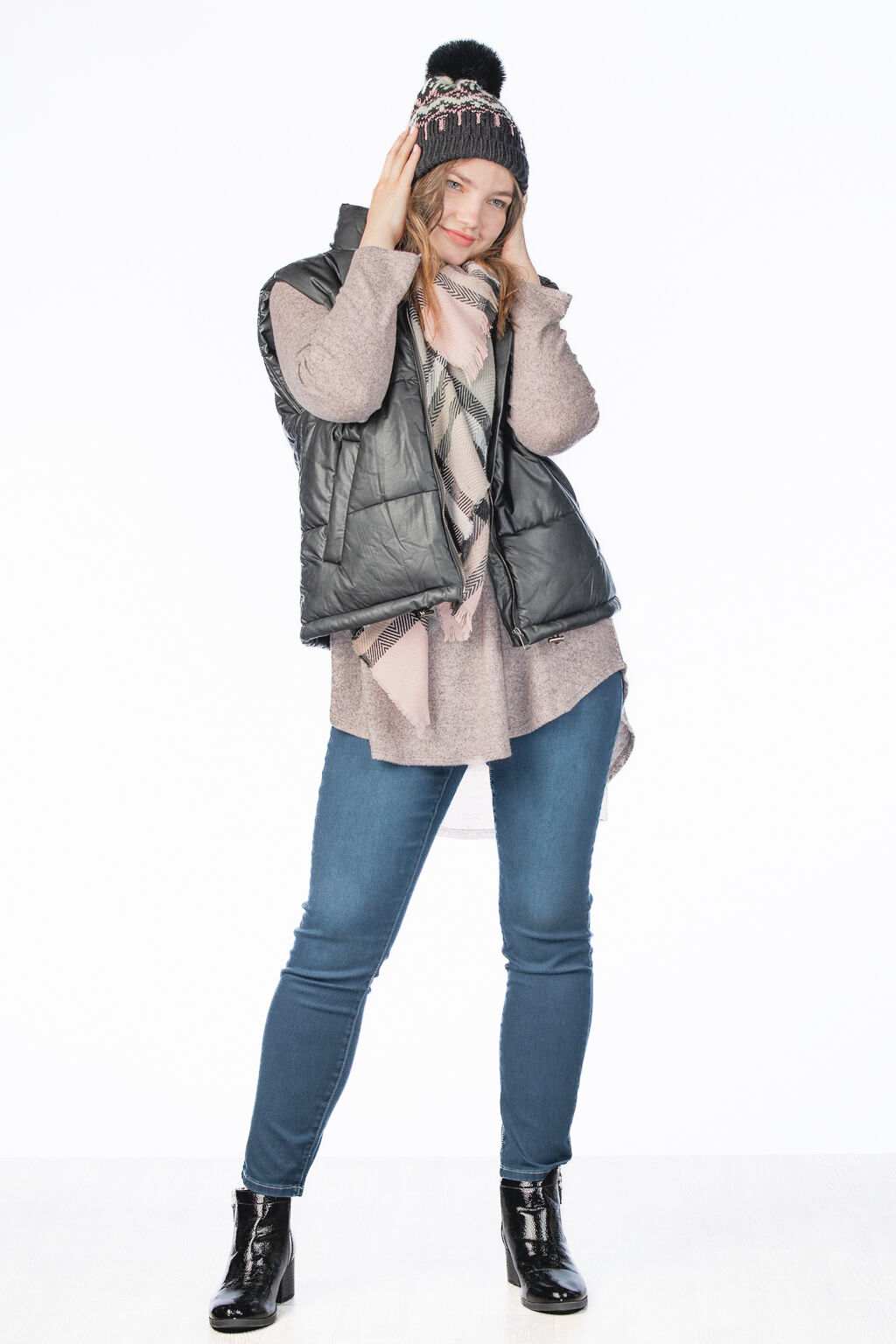 Faux Matte Leather Puffer Vest Image 2