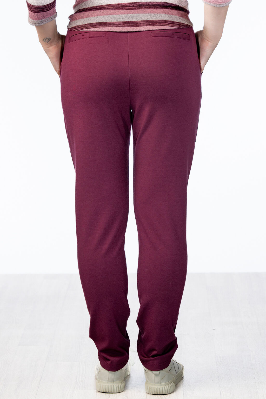 Drawstrings Pockets Joggers Image 2