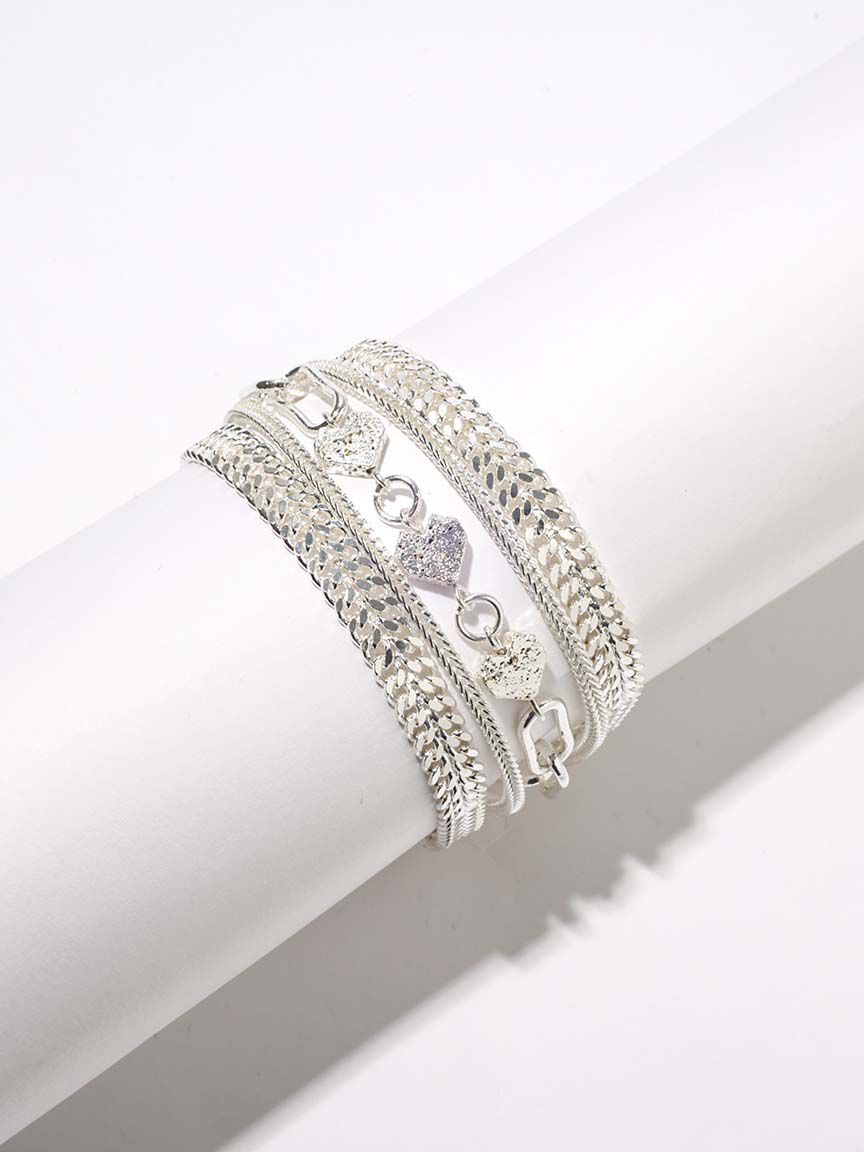 Magnetic Chain Bracelet Image 1