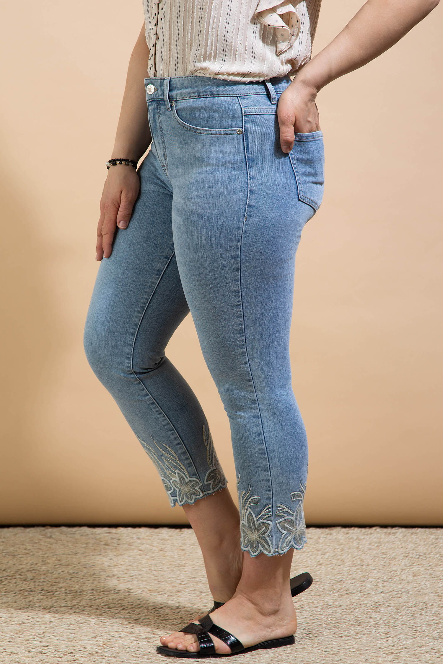Audrey Cropped Floral Embroidered Jeans Image 3