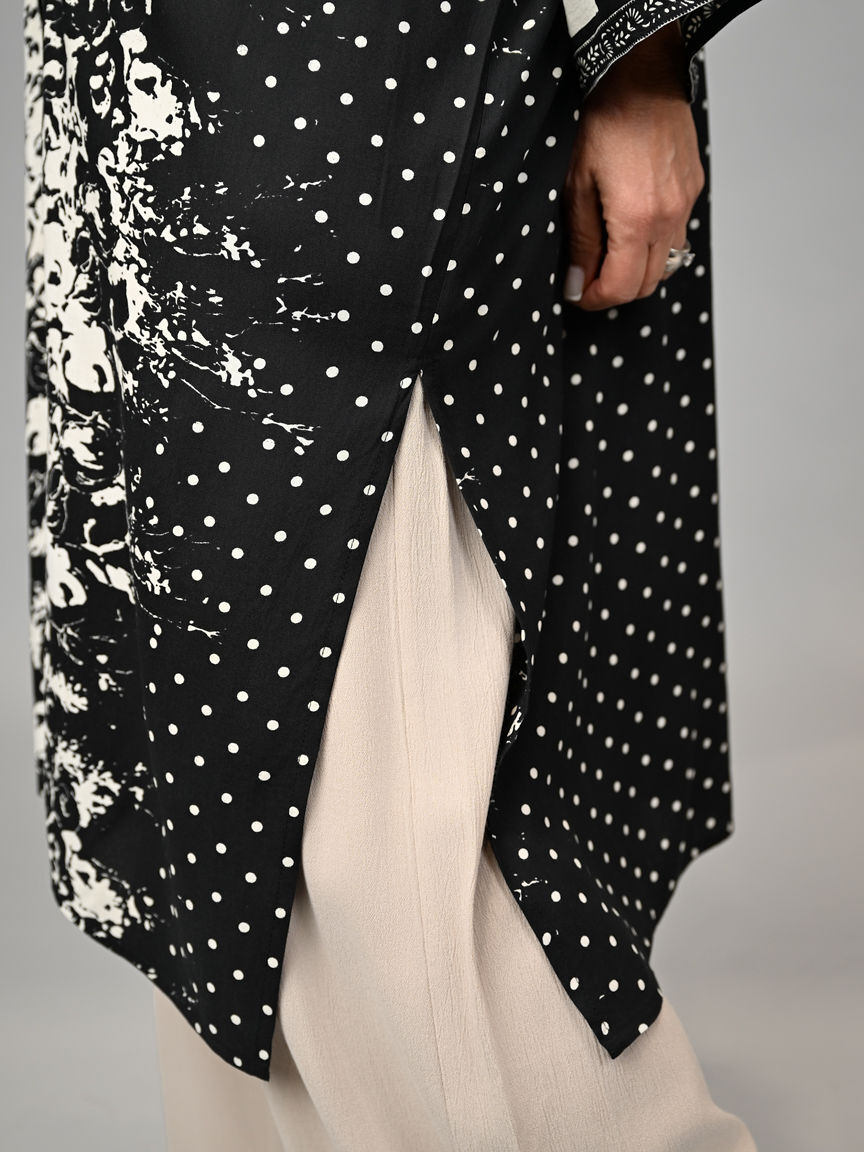 Long 3/4 Sleeve Abstract Print Kimono Image 3