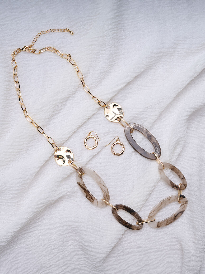 Resin and Gold Plated Necklace and Earring Set 
