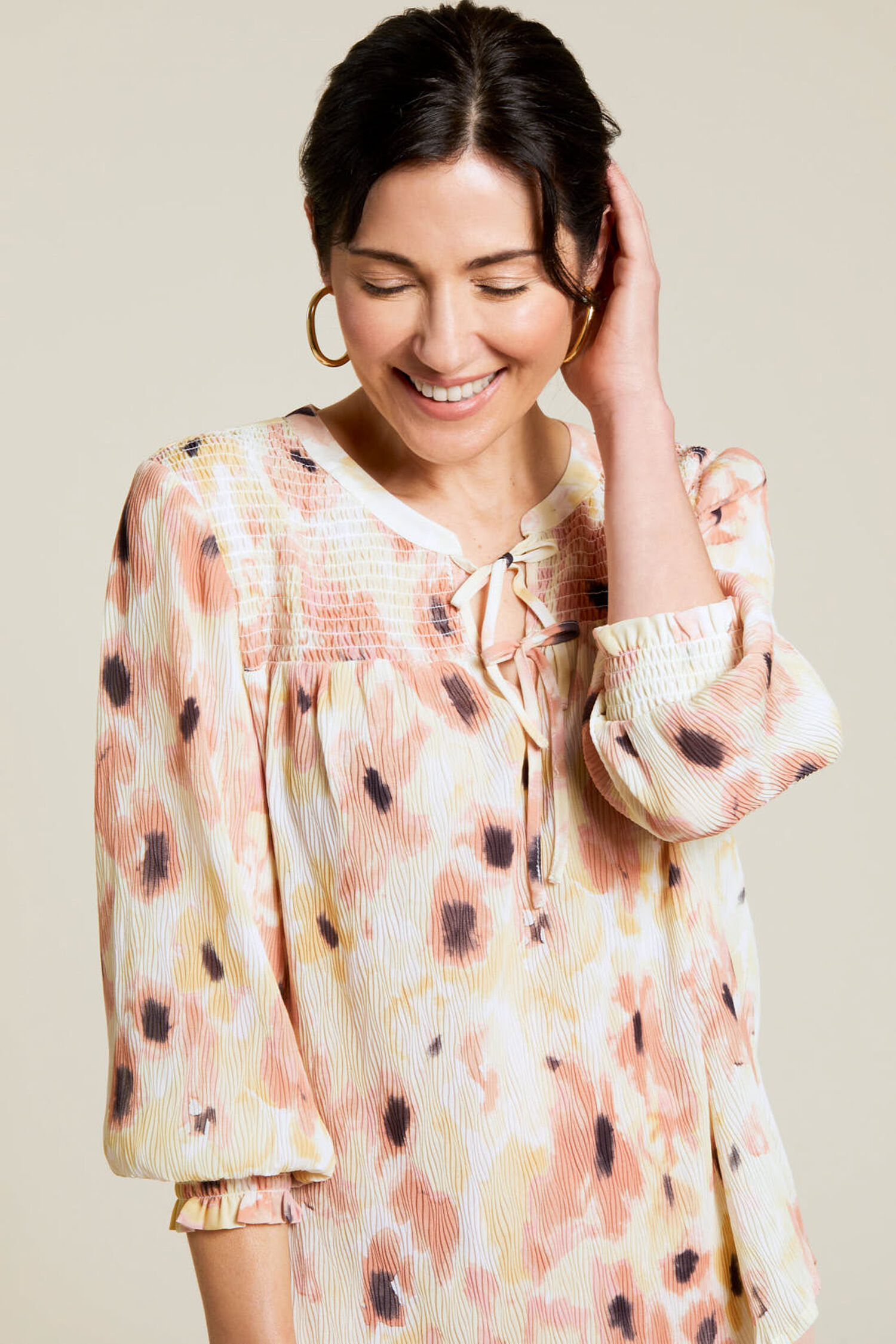 Smocking Notch Shirt  Image 3