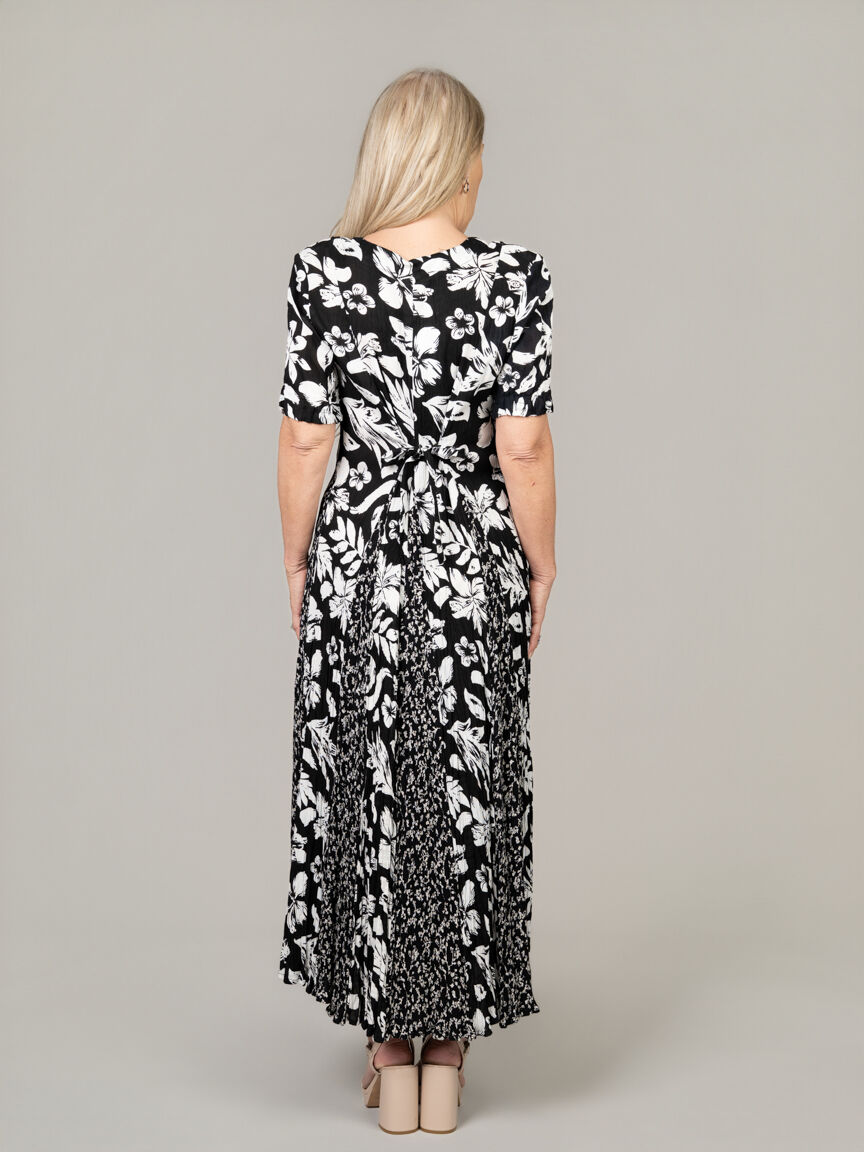 Short Sleeve Maxi Dress With Mixed Panels
