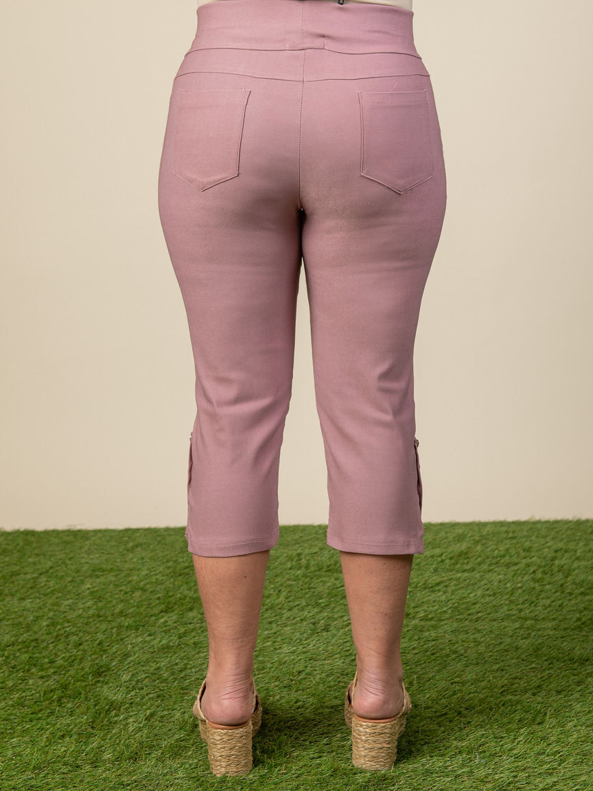 Pull-on Capri with Button Hem