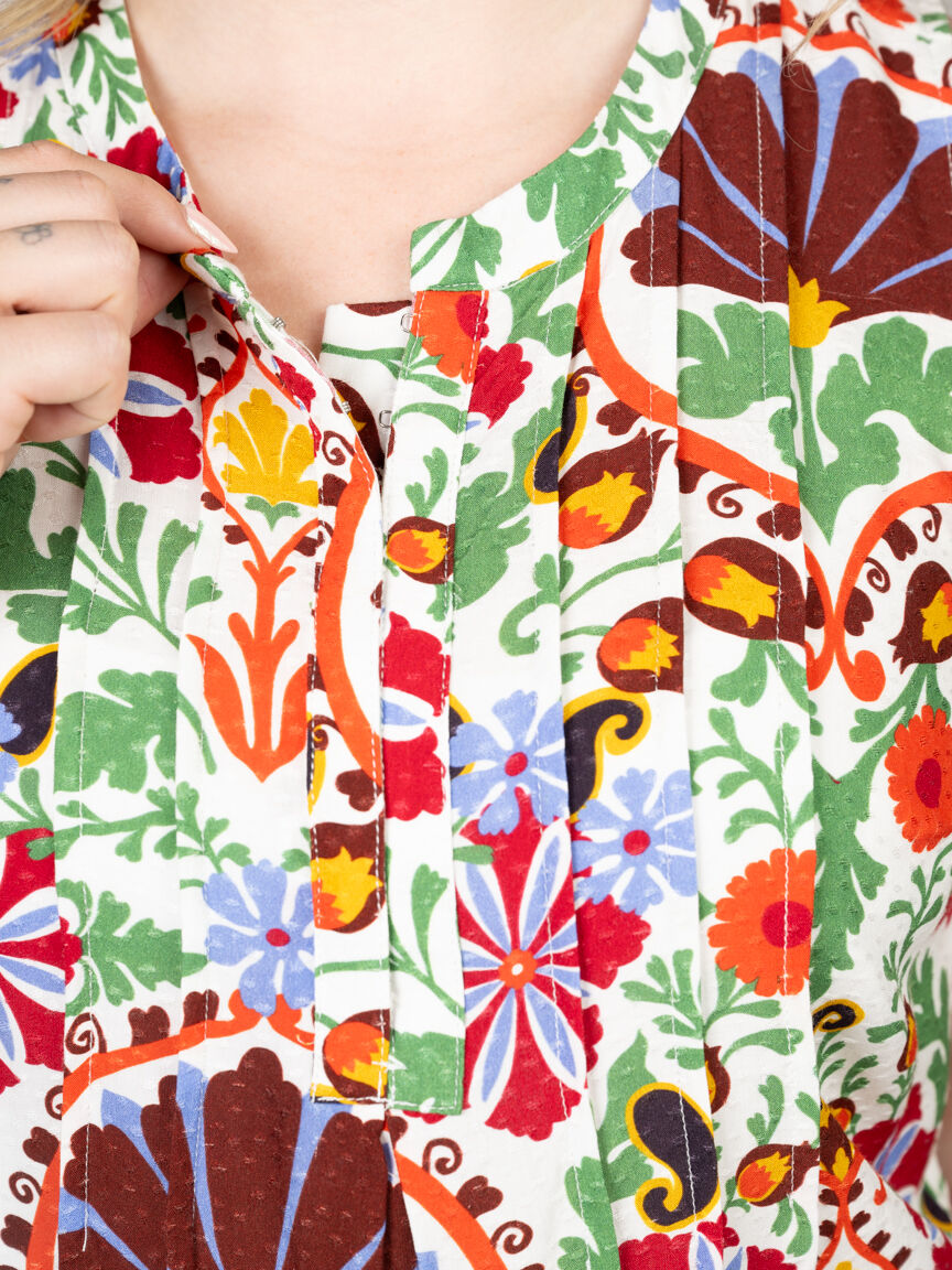 Sleeveless Blouse With Pintucks