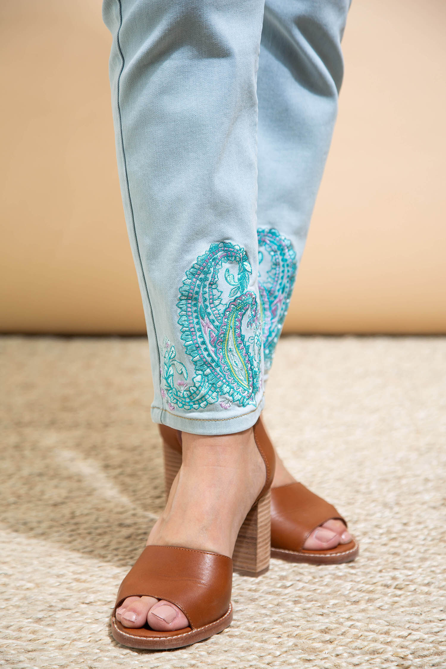 Audrey Pull-On Crop Jeans Image 5