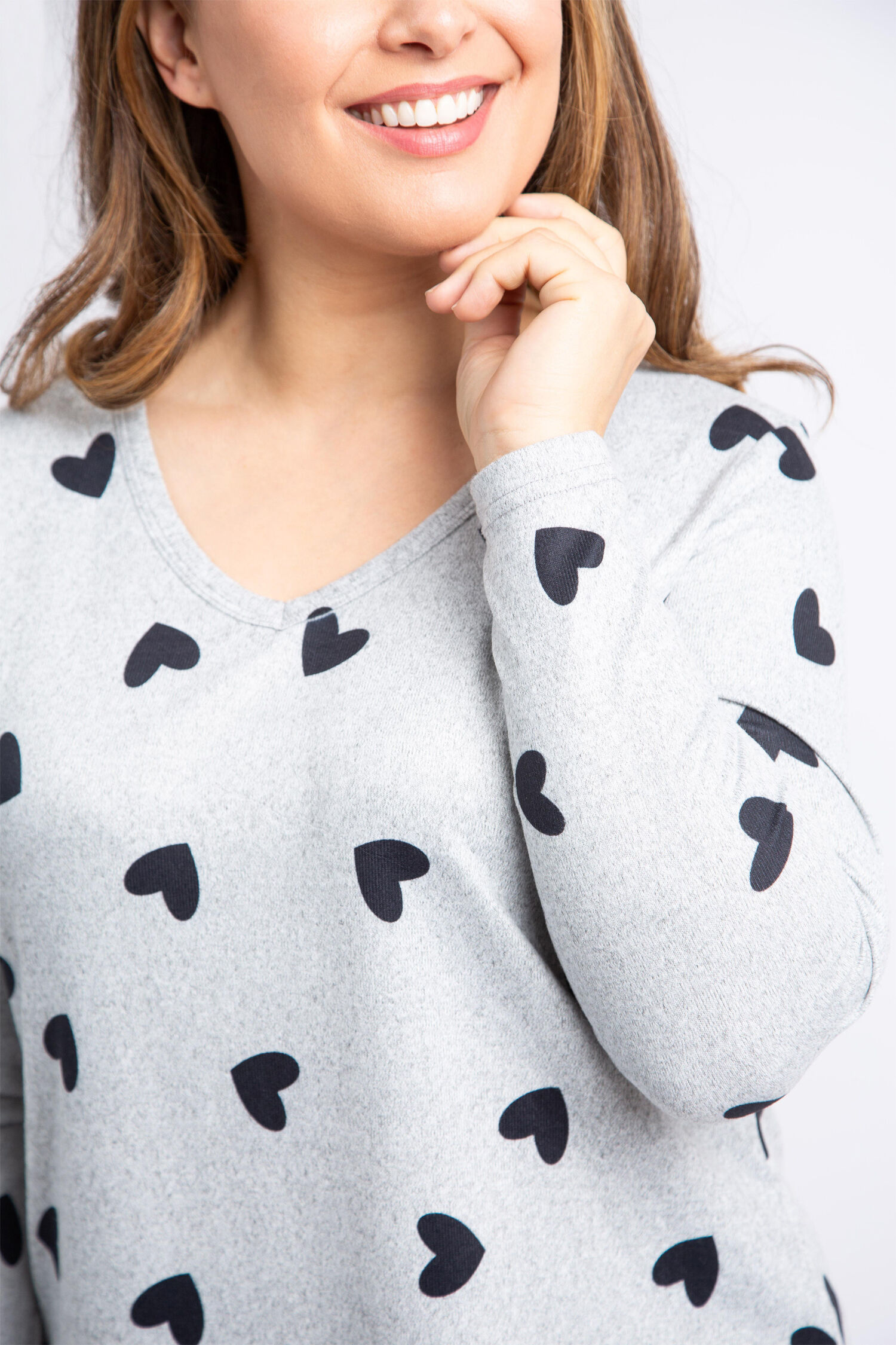 Long Sleeve V-Neck Hearts Top Image 4