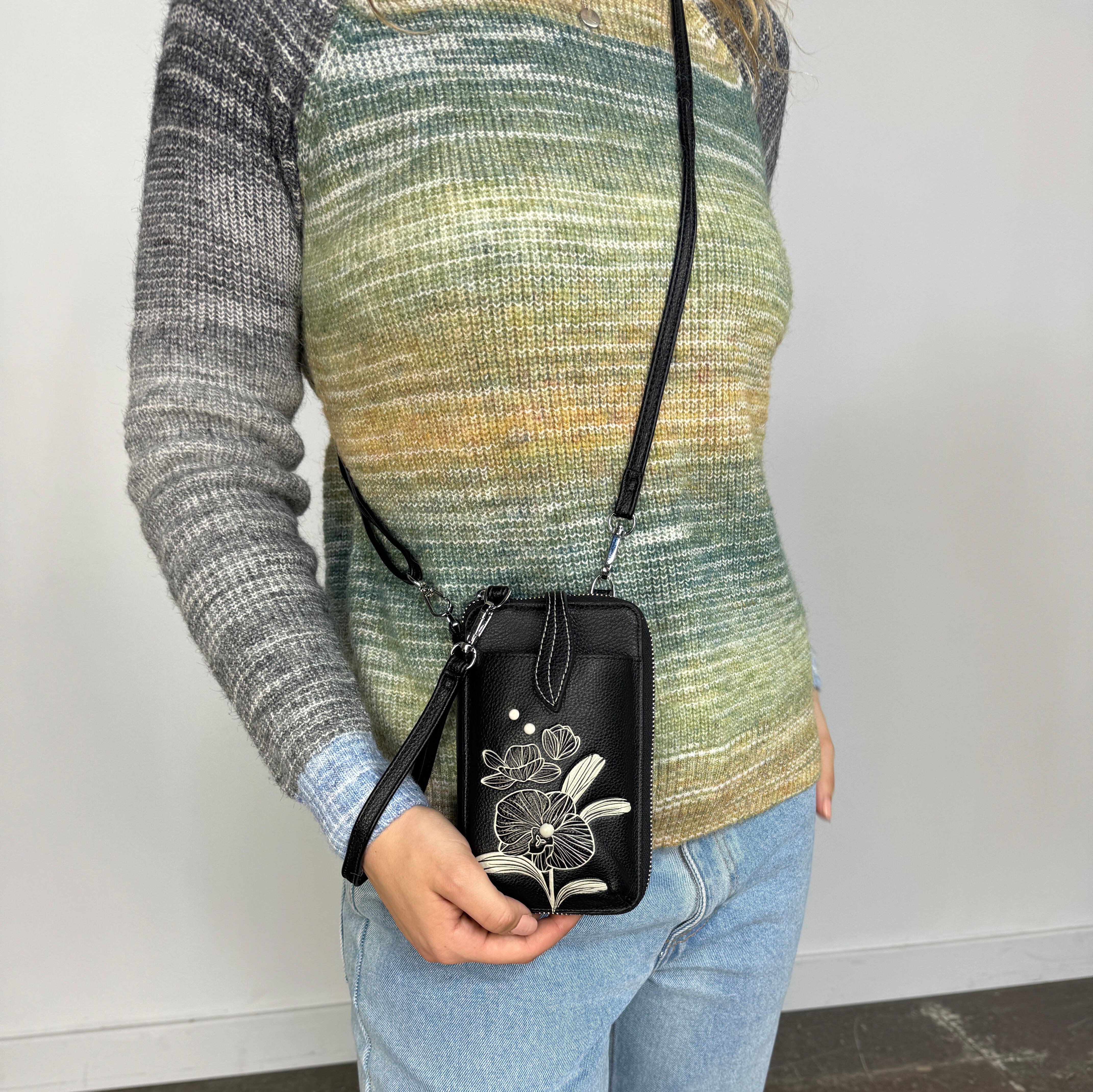 Magnolia Phone Bag  Image 2