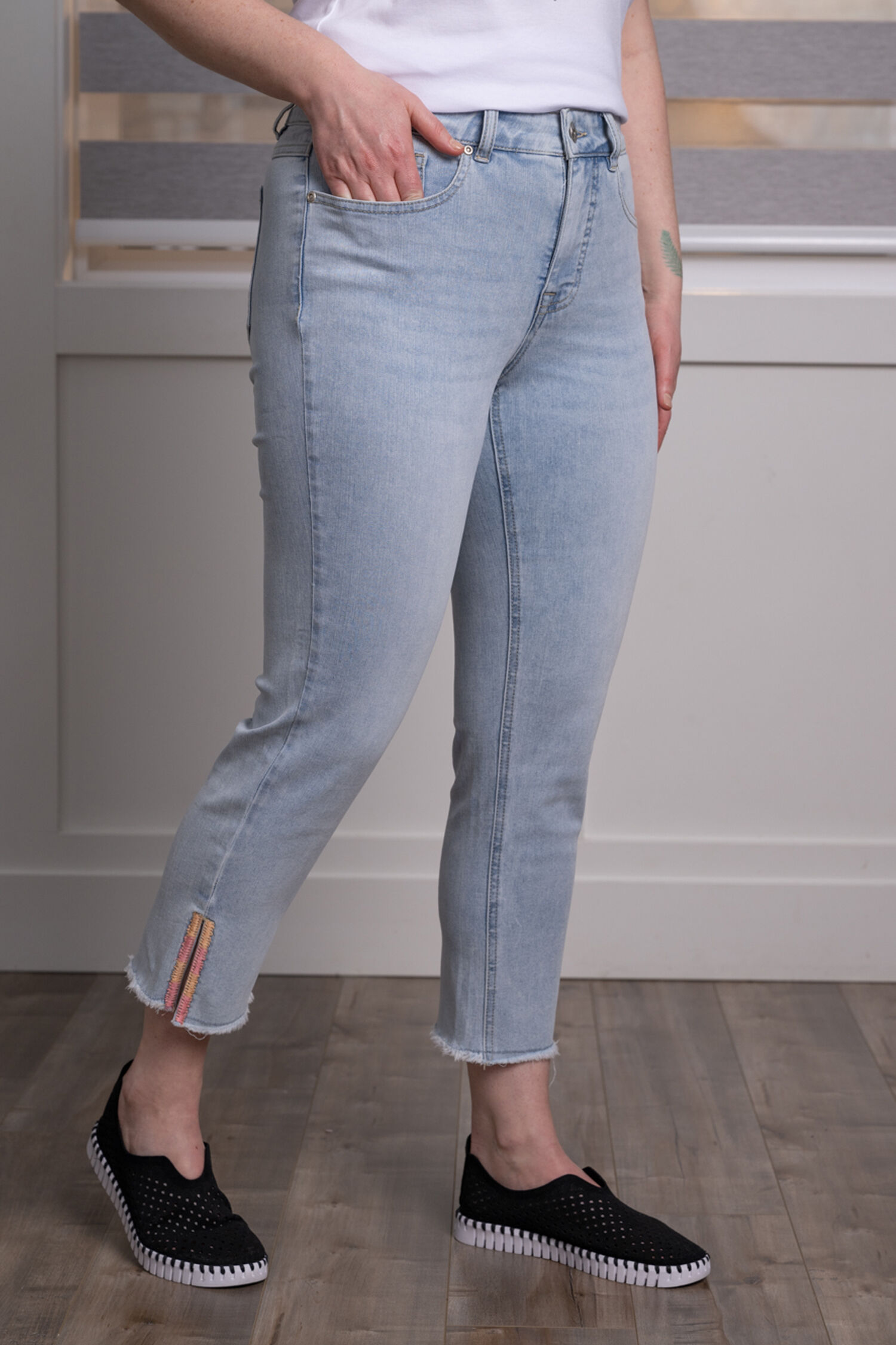 Side Slit Embroidered Denim Capri Image 2