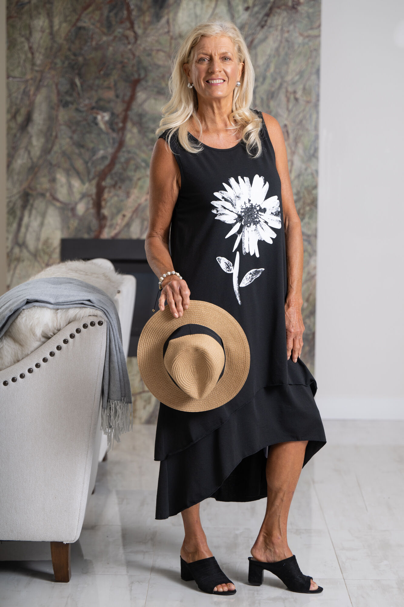 Sleeveless Daisy Midi Dress Image 1