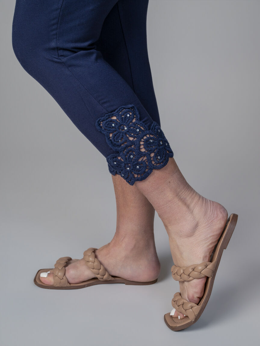 Bamboo Carpi Legging Image 3