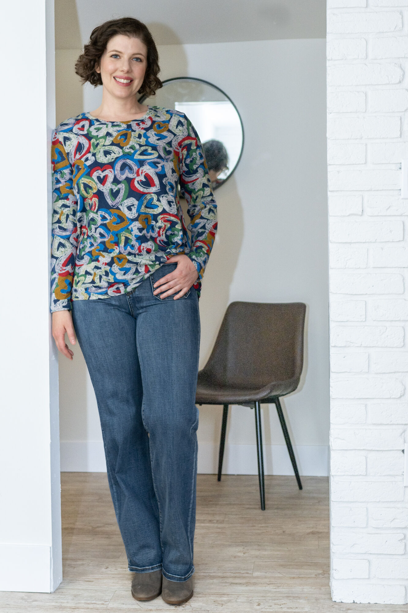 Hearts Love Crewneck Long-Sleeved Twisted Shirt Image 3