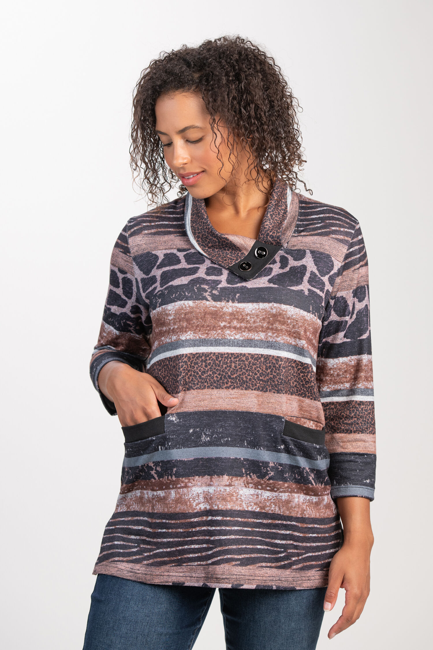 &frac34; Sleeve Cowl Collar w/ Buttons  Image 2