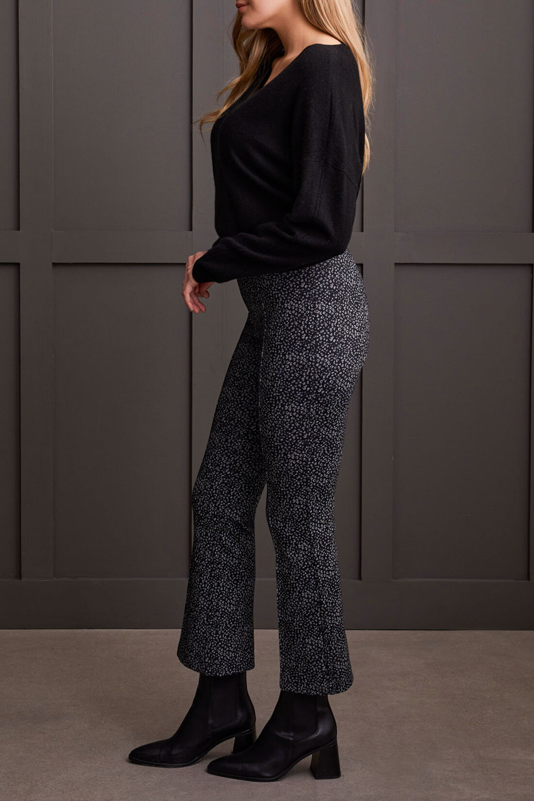 Pull-On Ankle Pant w/ Front Seam Image 2