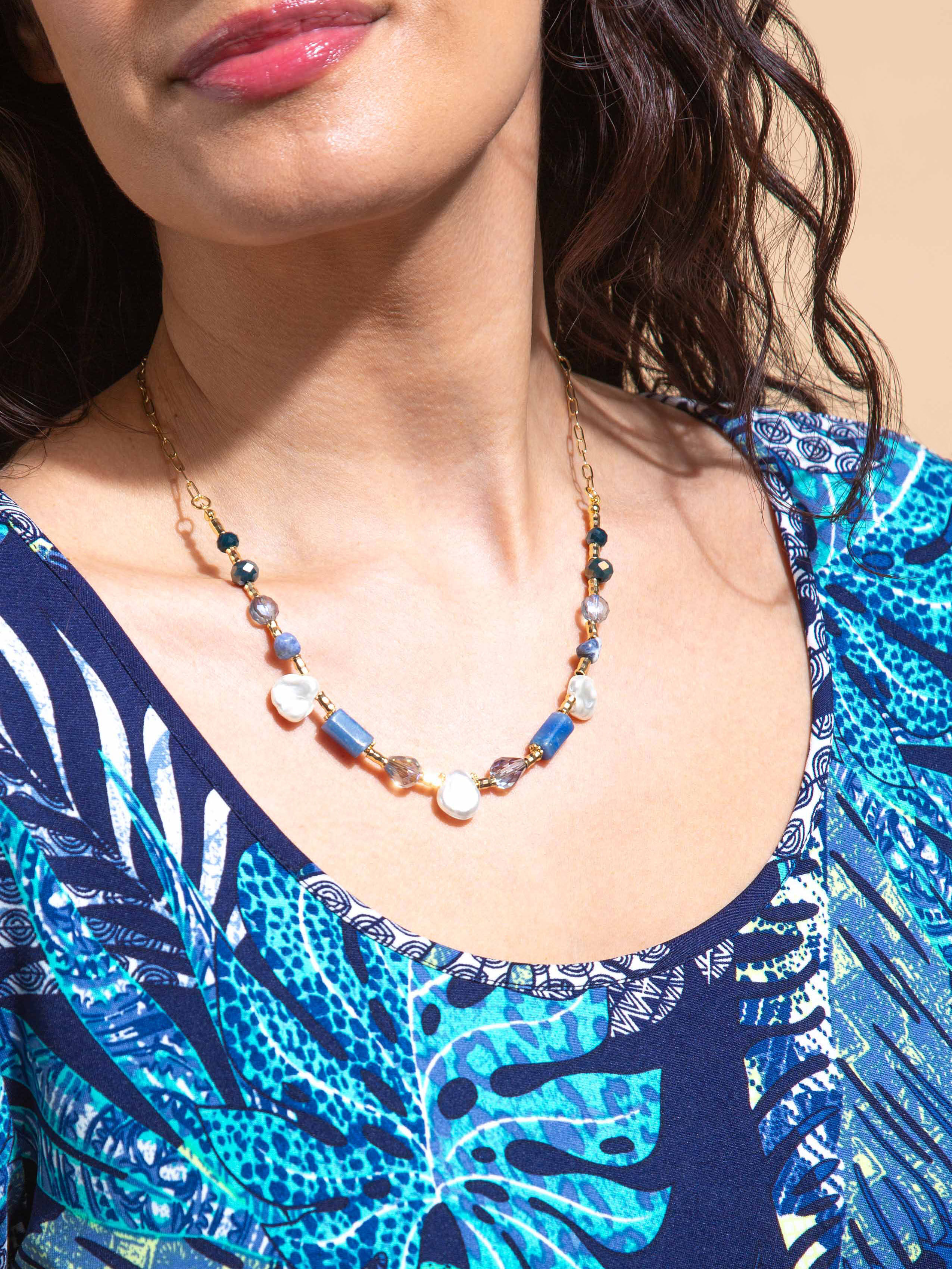 Short Sleeve Knee Length Dress Image 5