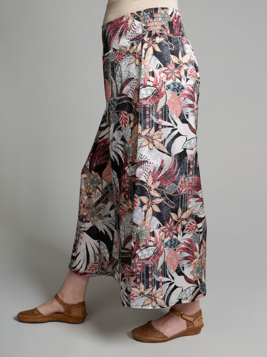 Pull-On Wide Leg Cropped Pants