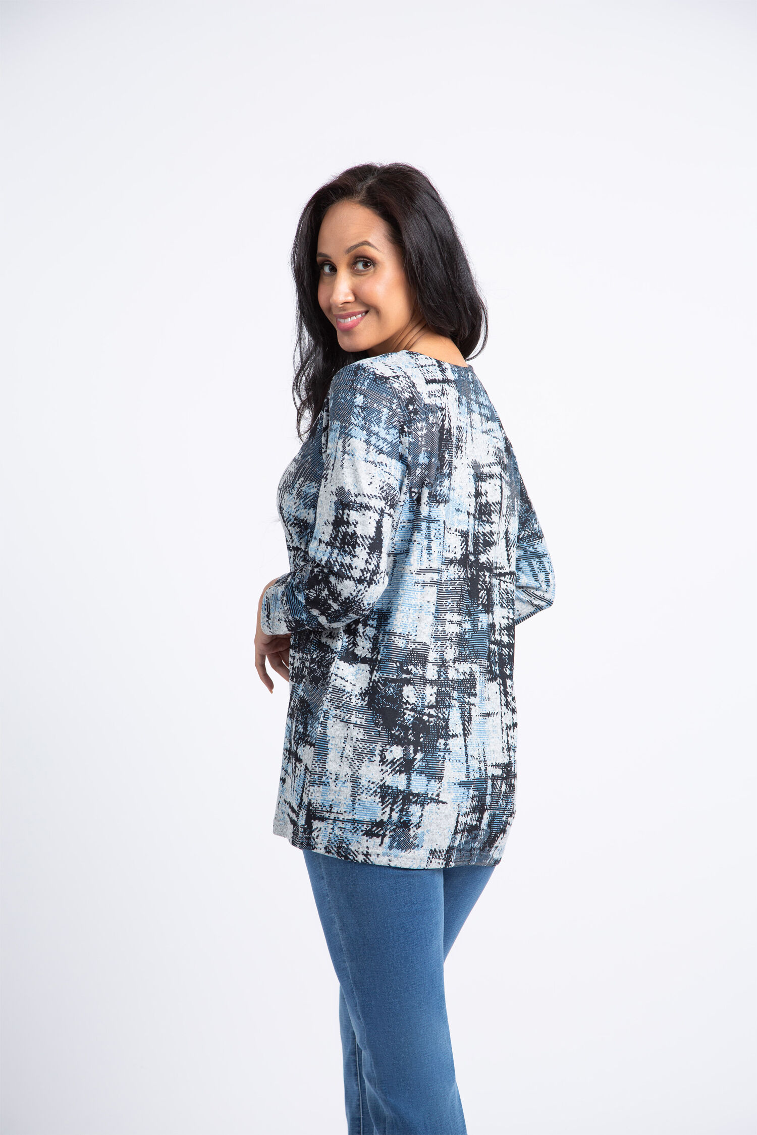 &frac34; Sleeve Notched Henley Neck Top Image 3