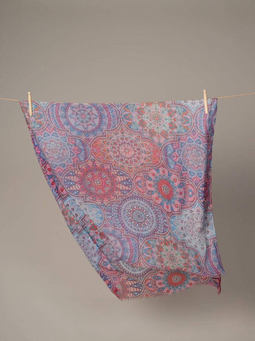 Lightweight Mandala Scarf