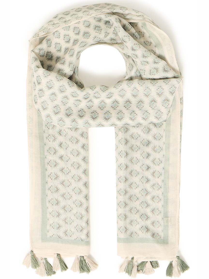 Lightweight Scarf With Tassels