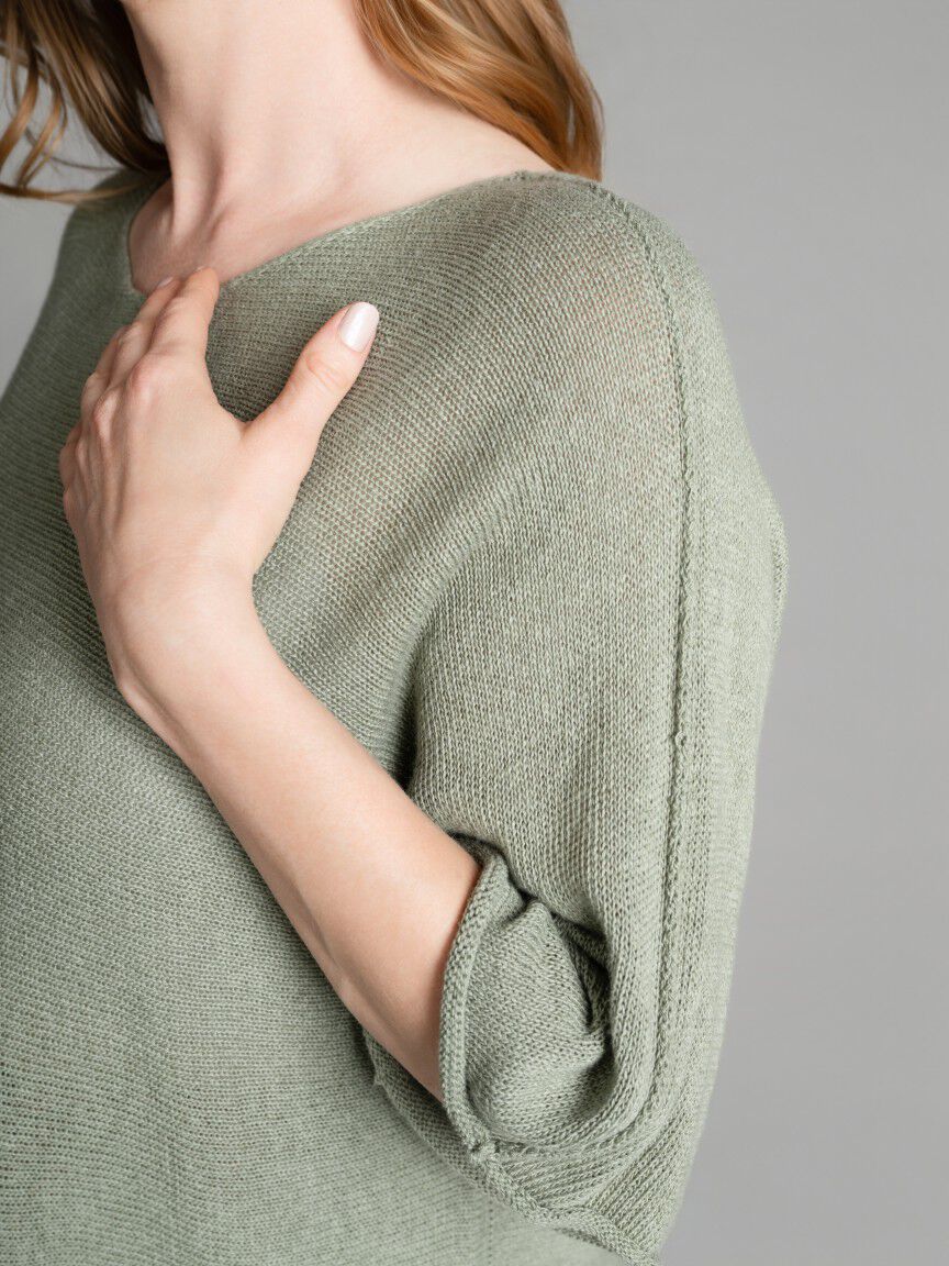 Short Sleeve Dolman Sweater Image 3
