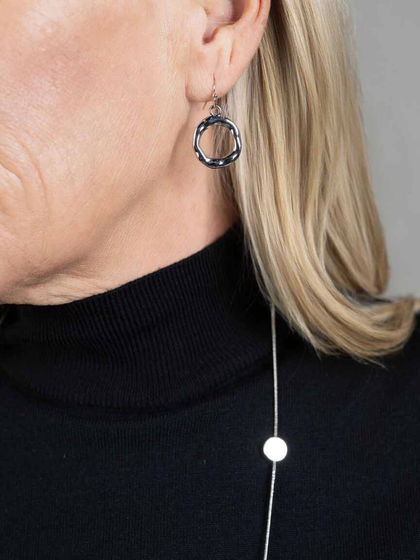 Modern Circle Necklace Set