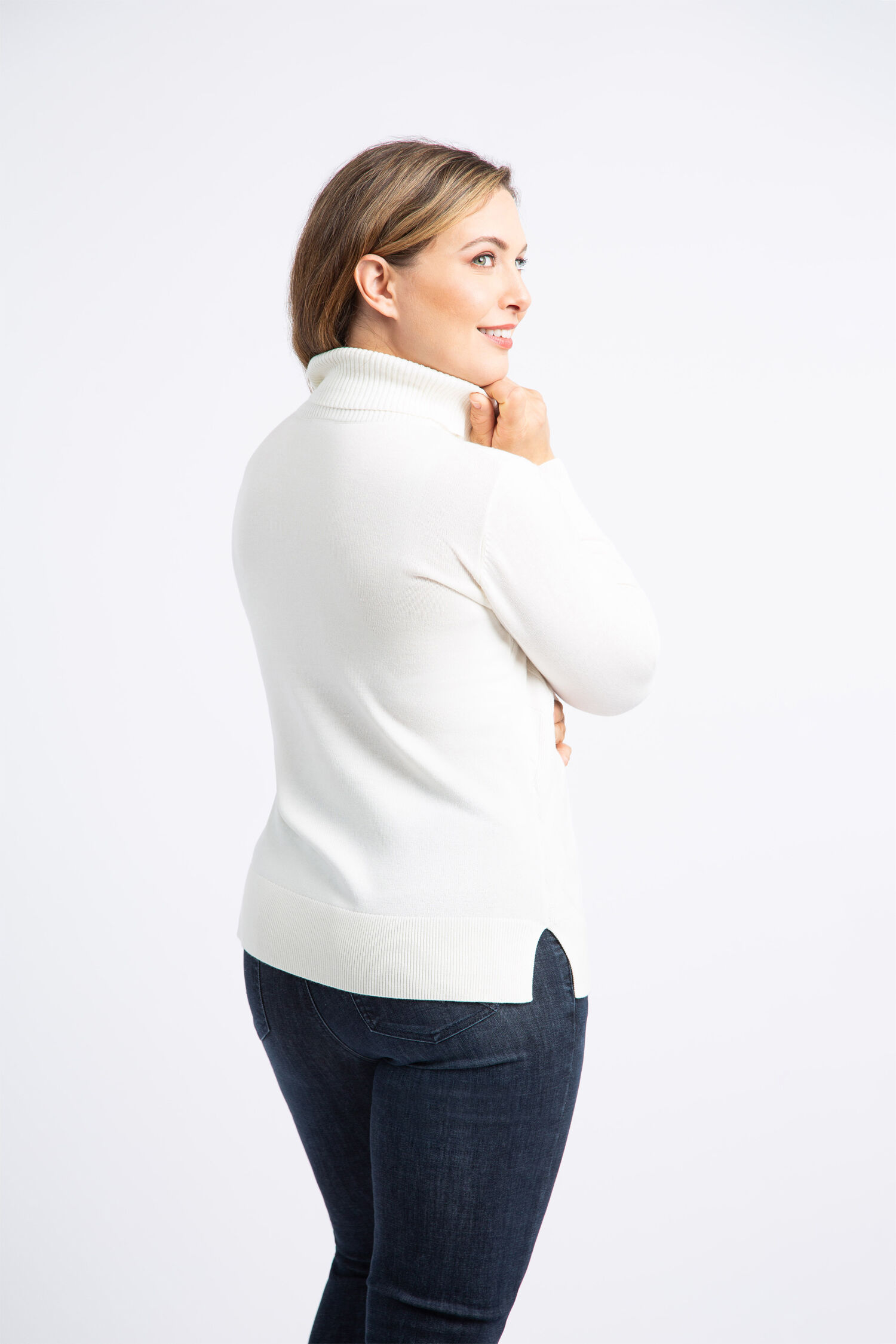 Diamond Weave Turtleneck Sweater  Image 3