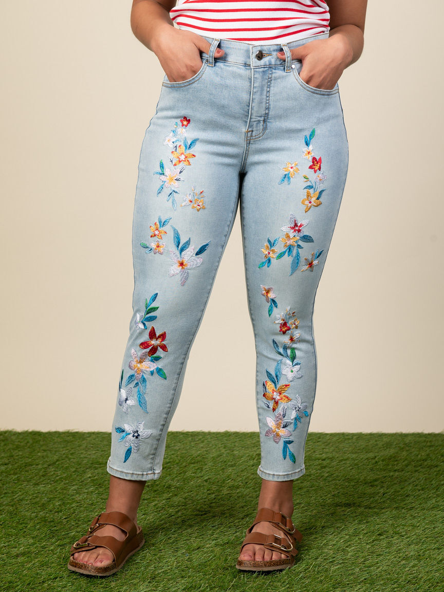 Sophia Curvy Slim Crop Jean Image 1