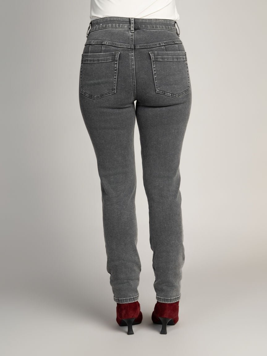 Sophia Curvy Hugging Slim Ankle Jeans