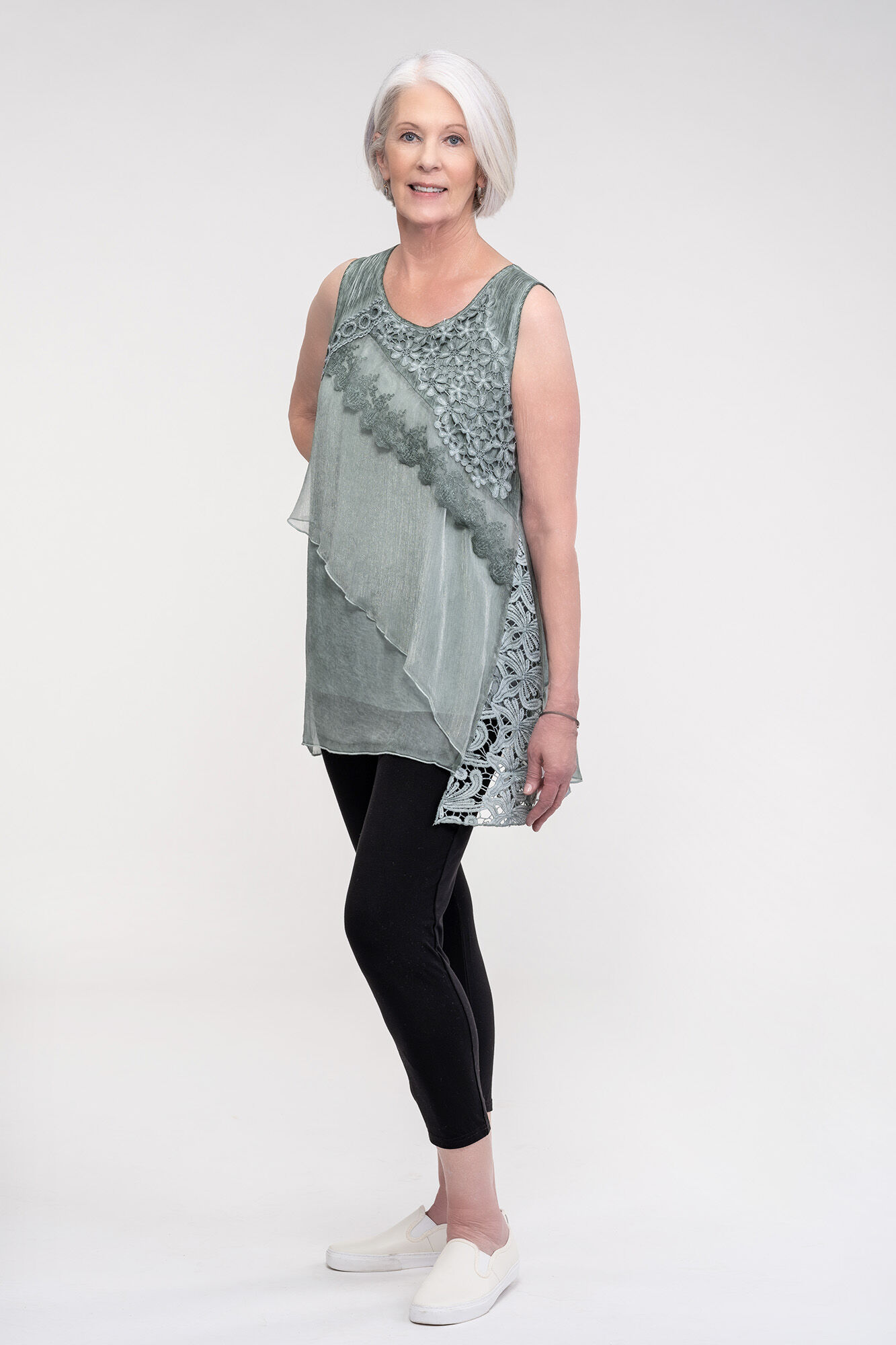 V-Waist Bamboo Capri Legging Image 2