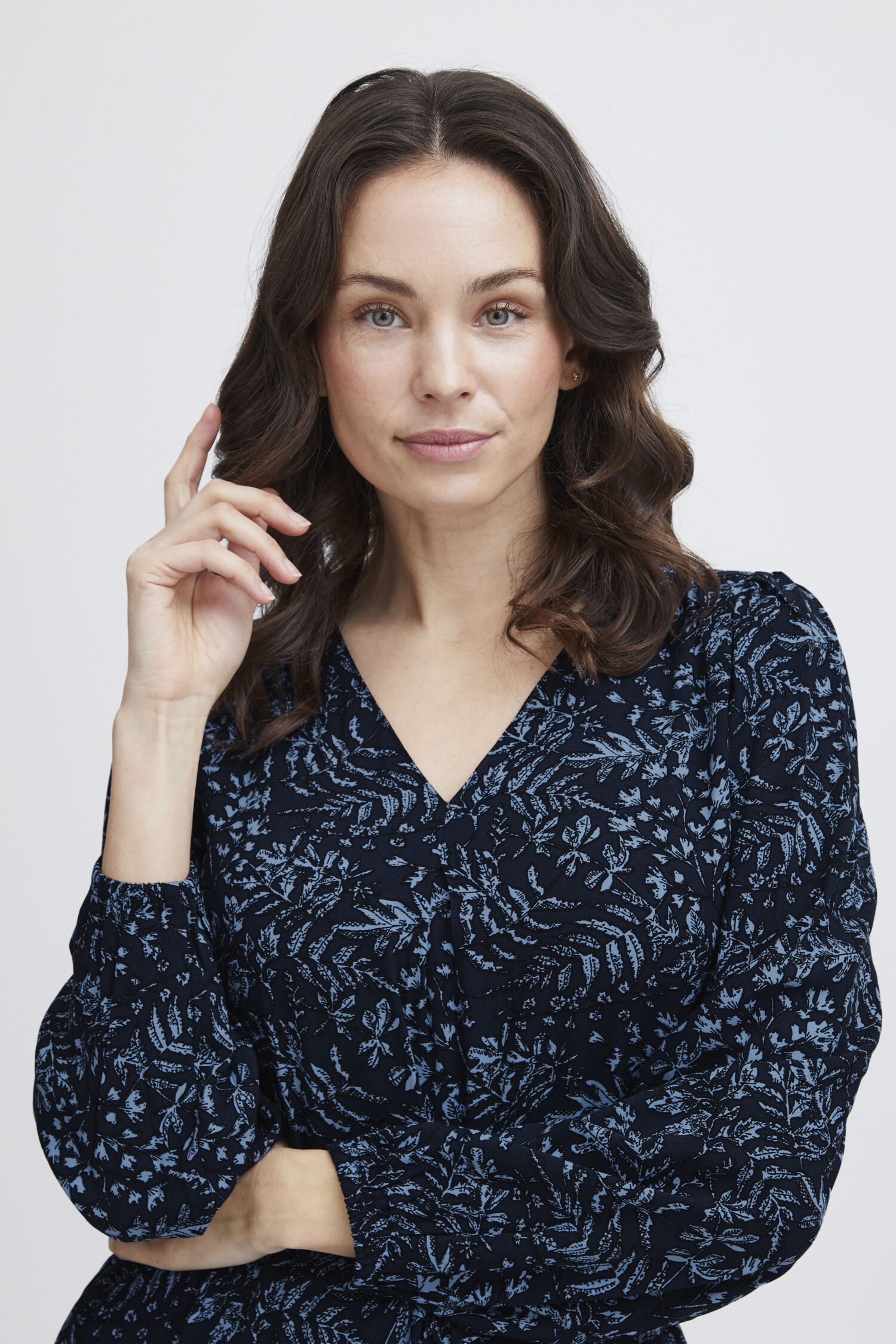 V-Neck Midi Dress Image 5