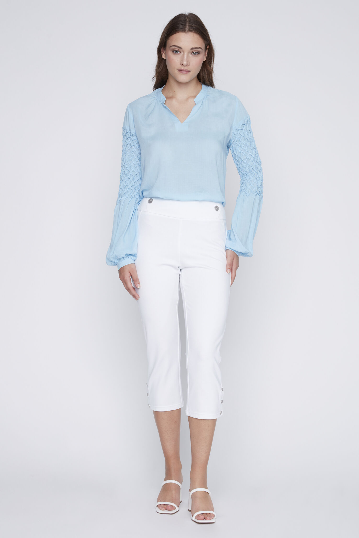 Snap Vent Pull-On Capri Image 1