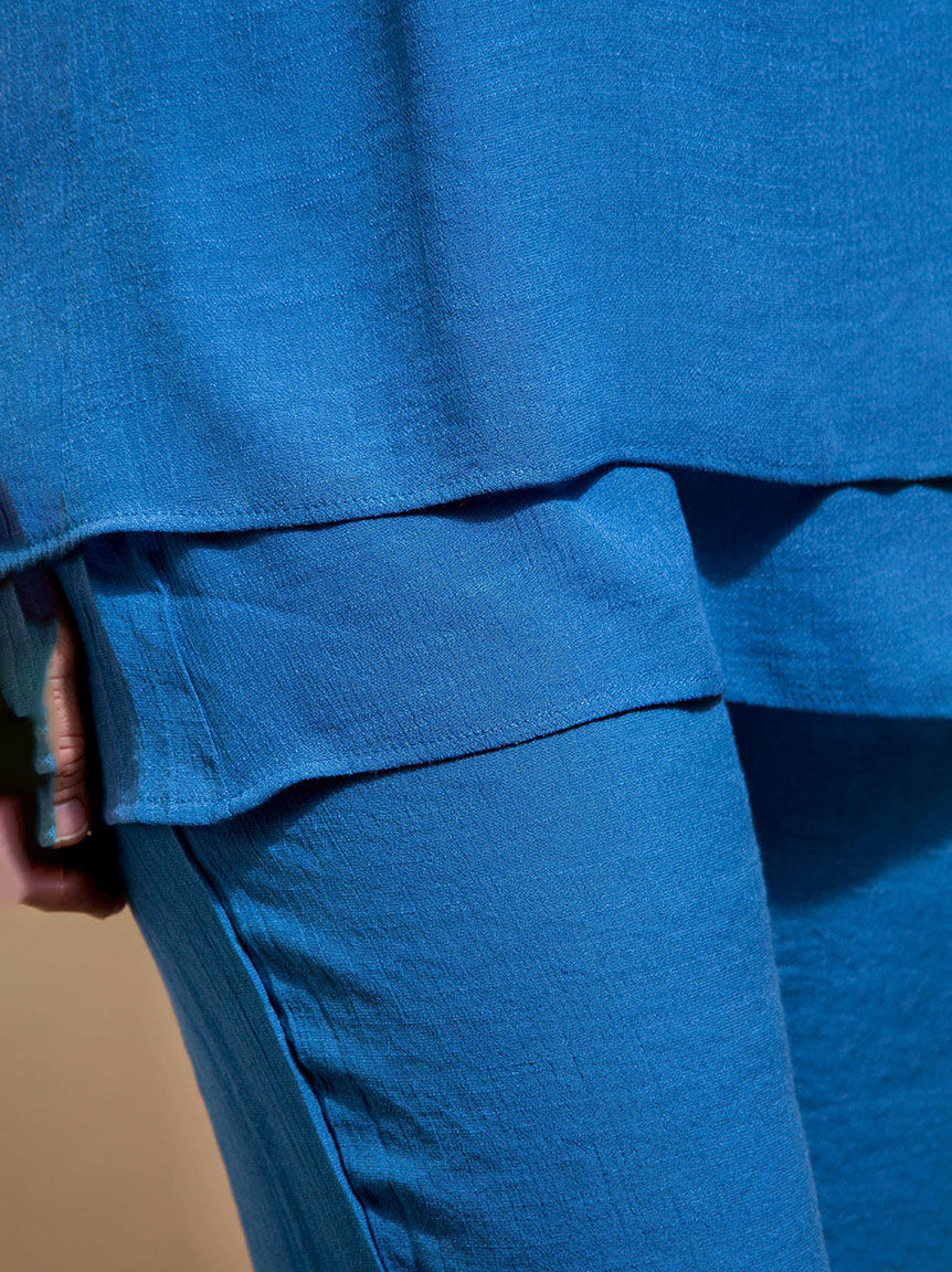 Sleeveless Layered V-Neck Top Image 4