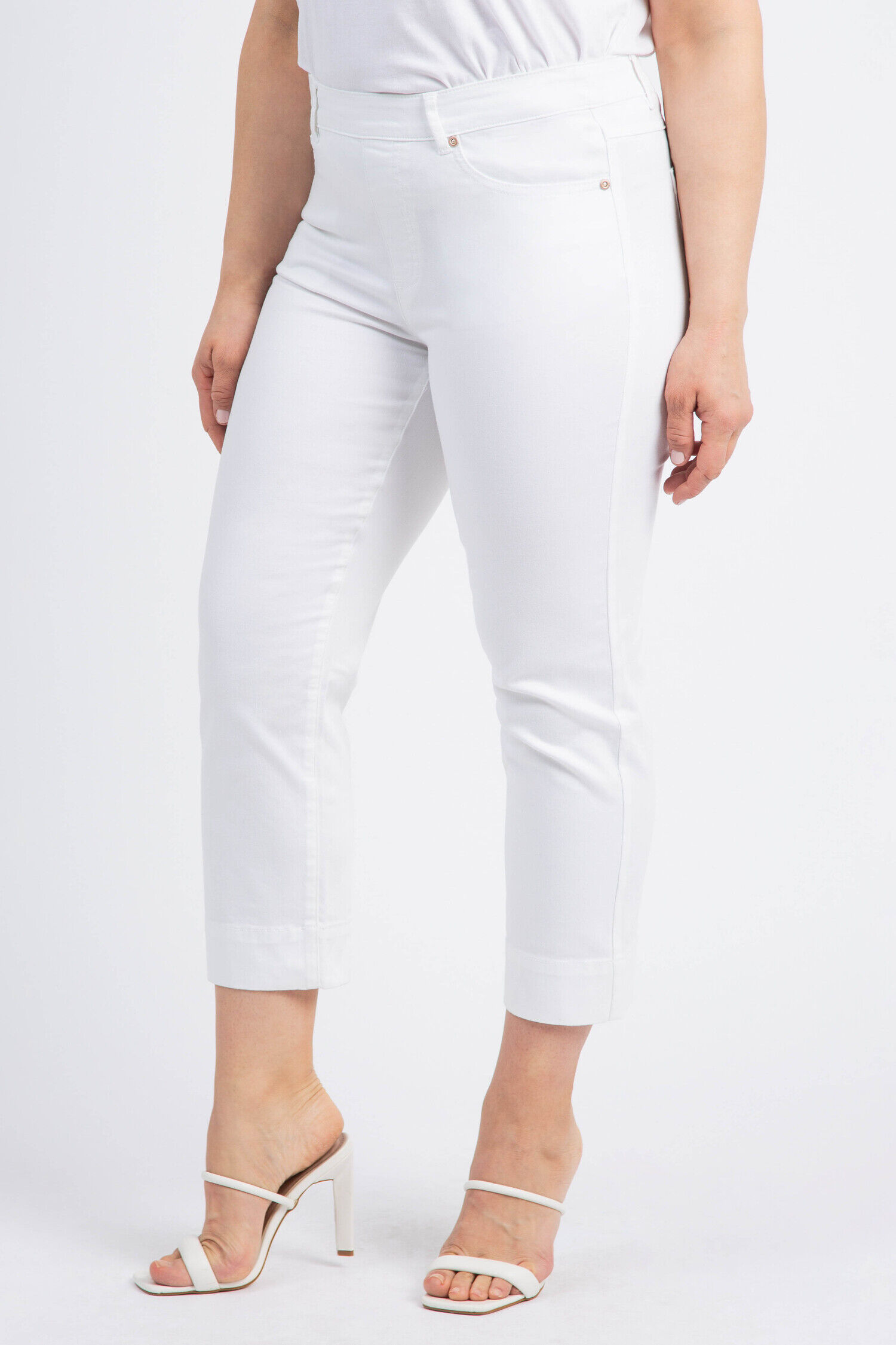 Pull-On Kick Flare Capri Image 2