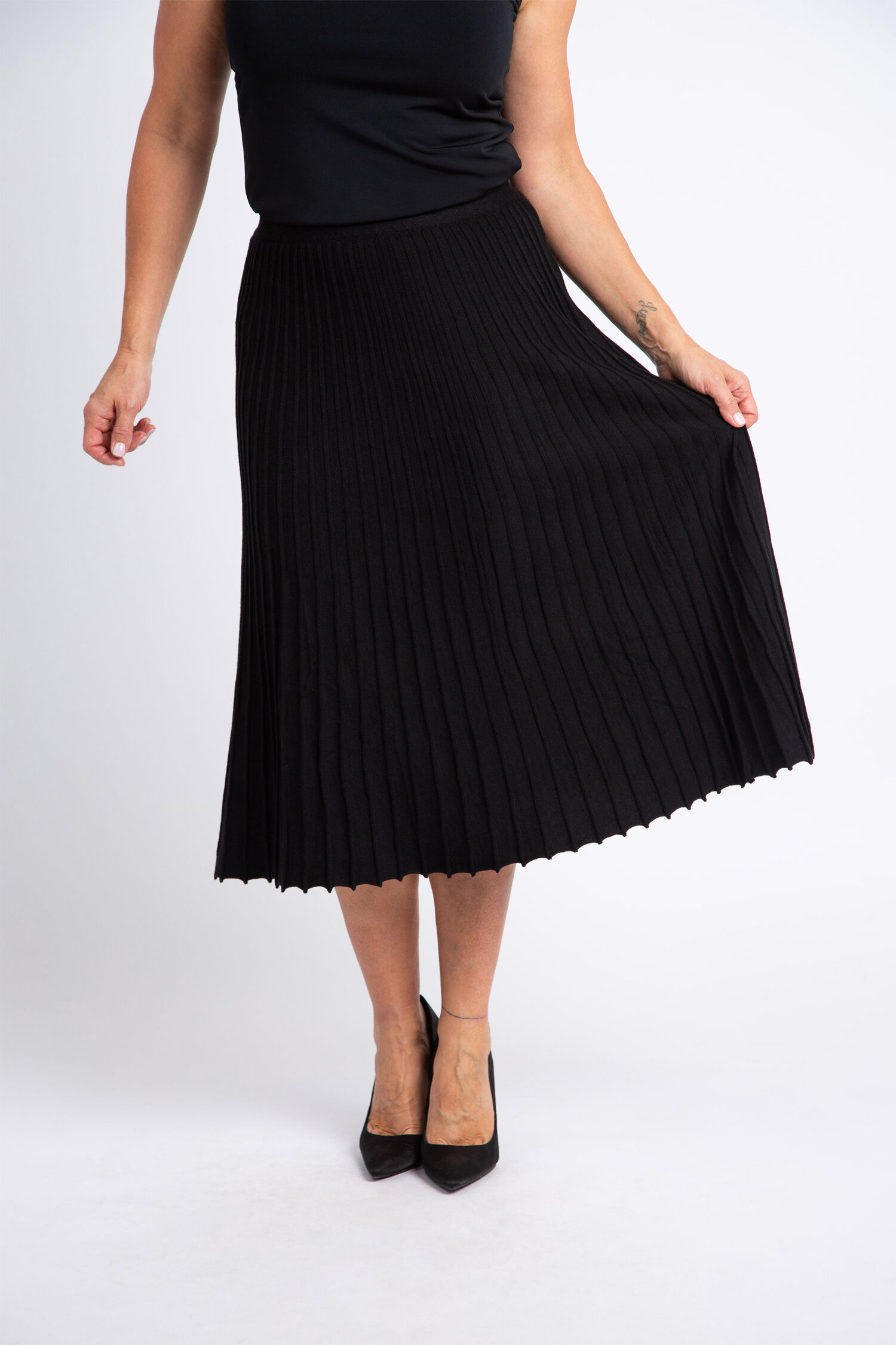 Pleated Knit Skirt  Image 2