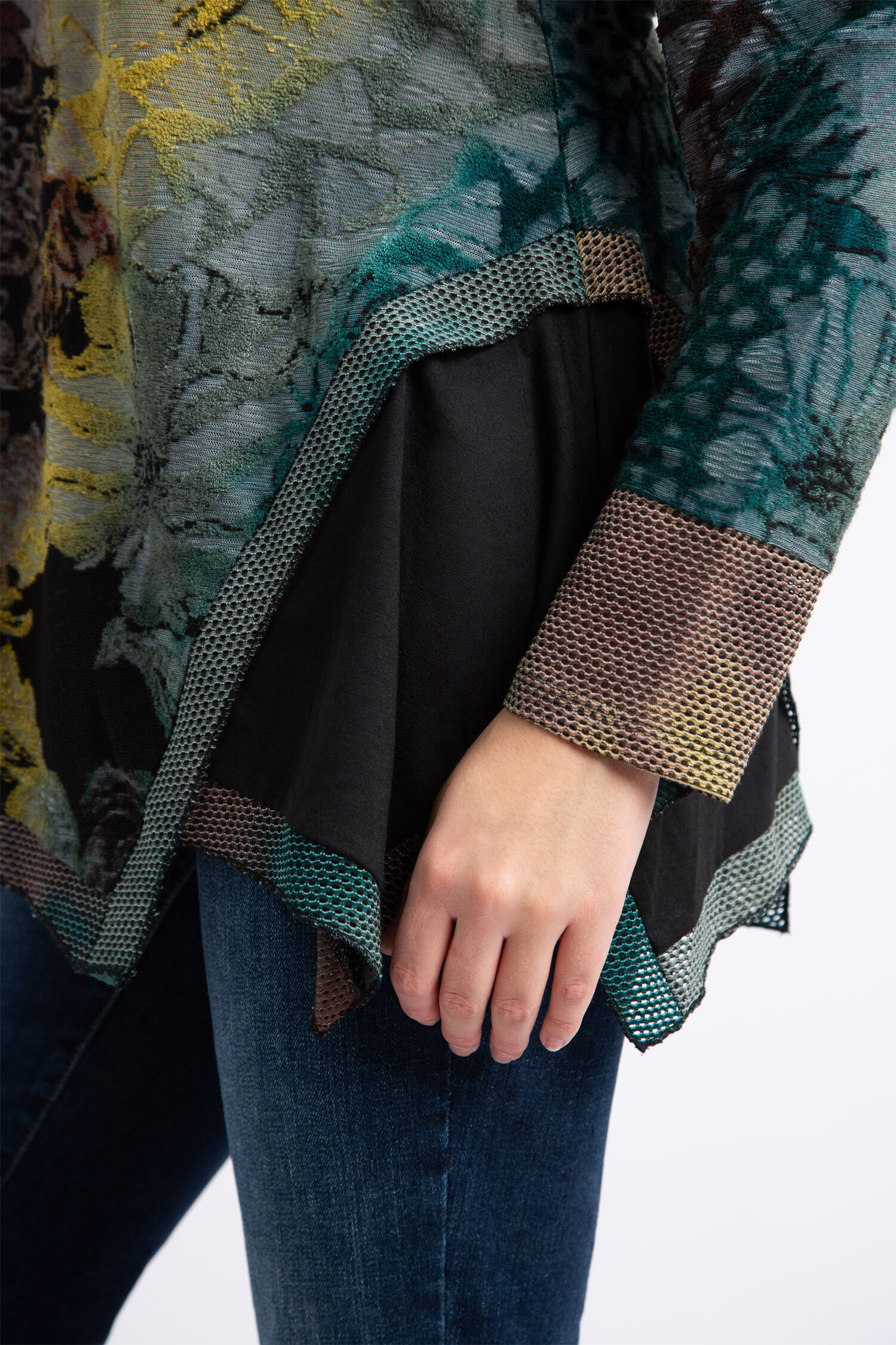 Long Sleeve Handkerchief Hem Top  Image 4